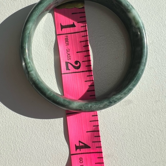 Olive green Jade bangle . - Picture 6 of 7